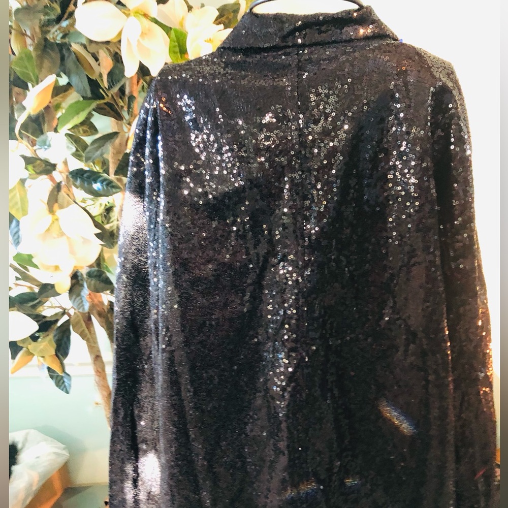 Queen of đź’– Sparkles Festive Sequin Blazer with Nutcracker Motif - Picture 10 of 13